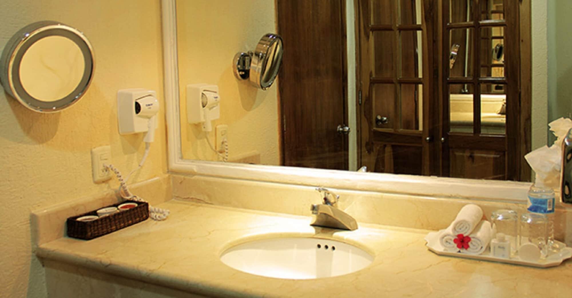 Hacienda Real Del Caribe Hotel ปลายาเดลการ์เมน ภายนอก รูปภาพ